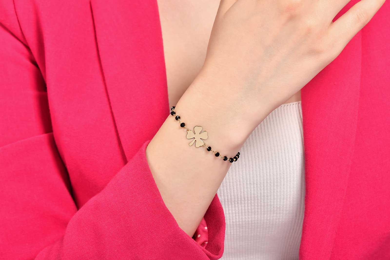 Quyumcu - 14 Ayar Altın Oniks Taşlı Yonca Bileklik Quyumcu - 14 Ayar Altın Oniks Taşlı Yonca Bileklik