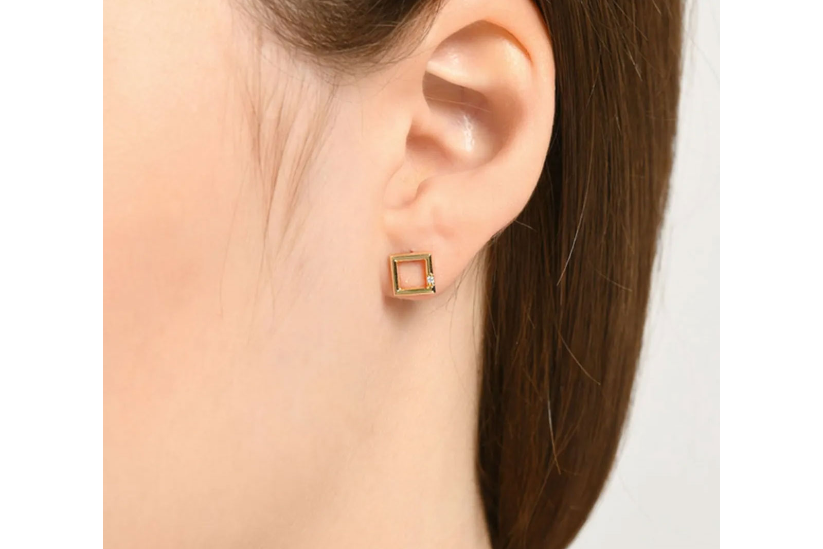 Quyumcu - 14 Ayar Altın Geometrik Kare Tek Küpe - Tek Küpe