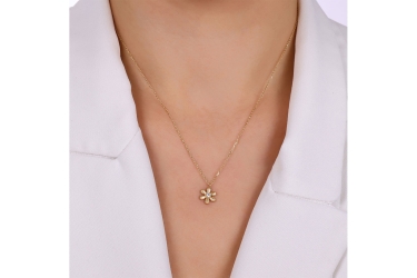 Quyumcu - 14 Ayar Altın Taşlı Çiçek Kolye (1) Quyumcu - 14 Ayar Altın Taşlı Çiçek Kolye (1)