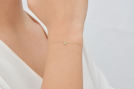 Quyumcu - 14 Ayar Altın Deniz Yıldızı Bileklik (1) Quyumcu - 14 Ayar Altın Deniz Yıldızı Bileklik (1)