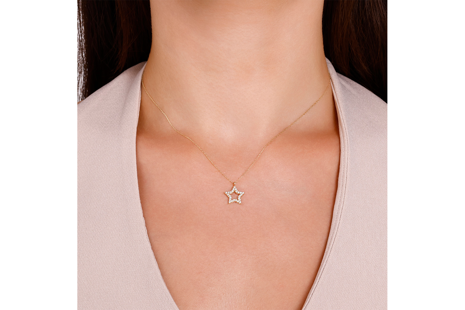 Quyumcu - 14 Ayar Altın Yıldız Kolye (1) Quyumcu - 14 Ayar Altın Yıldız Kolye (1)