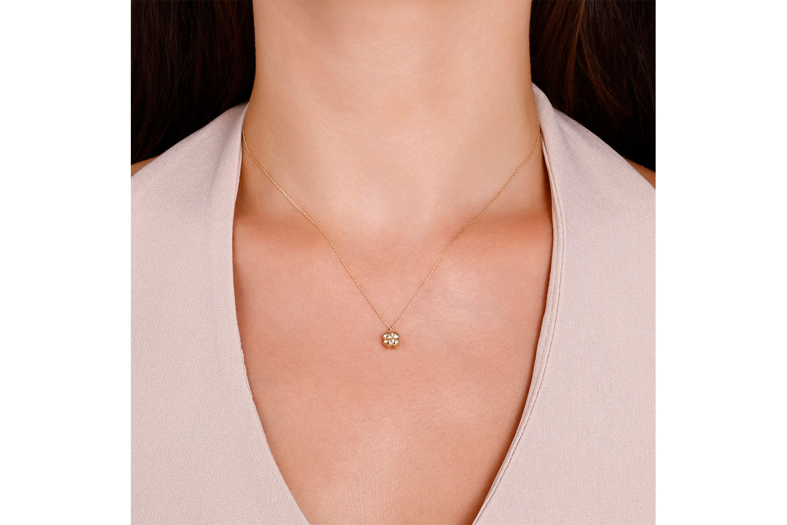 Quyumcu - 14 Ayar Altın Yonca Kolye (1) Quyumcu - 14 Ayar Altın Yonca Kolye (1)