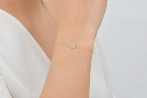 Quyumcu - 14K Gold Apple Bracelet (1) Quyumcu - 14K Gold Apple Bracelet (1)