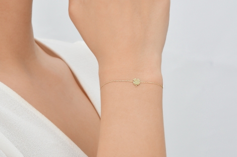 Quyumcu - 14K Gold Clover Bracelet (1) Quyumcu - 14K Gold Clover Bracelet (1)