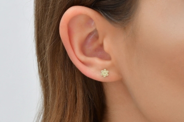 Quyumcu - 14K Gold Daisy Earrings (1) Quyumcu - 14K Gold Daisy Earrings (1)