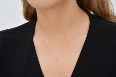 Quyumcu - 14K Gold Daisy Necklace (1) Quyumcu - 14K Gold Daisy Necklace (1)