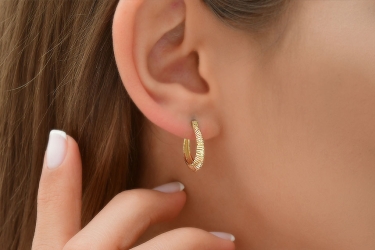 Quyumcu - 14K Gold Hoop Earring - Single (1) Quyumcu - 14K Gold Hoop Earring - Single (1)