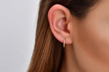 Quyumcu - 14K Gold Hoop Earring - Single Quyumcu - 14K Gold Hoop Earring - Single