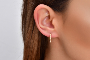 Quyumcu - 14K Gold Hoop Earring - Single Quyumcu - 14K Gold Hoop Earring - Single