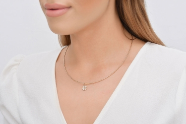 Quyumcu - 14K Gold Italian Chain Clover Necklace Quyumcu - 14K Gold Italian Chain Clover Necklace