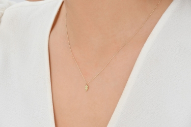 Quyumcu - 14K Gold Leaf Necklace (1) Quyumcu - 14K Gold Leaf Necklace (1)