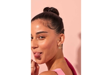 Quyumcu - 14K Gold Letter Earrings - Single (1) Quyumcu - 14K Gold Letter Earrings - Single (1)