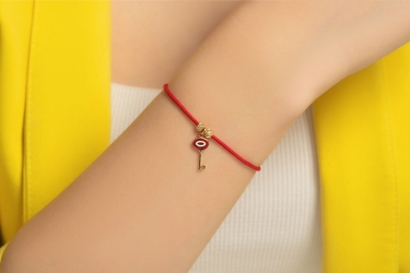 Quyumcu - 14K Gold Red Cord Bracelet with Key Figure Quyumcu - 14K Gold Red Cord Bracelet with Key Figure