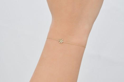 Quyumcu - 14K Gold Snowflake Bracelet (1) Quyumcu - 14K Gold Snowflake Bracelet (1)